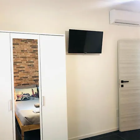 Blaxej, Nel Cuore Di Verona, Moderno Ed Elegante, 4 Posti Letto, Wi-fi, Self Check In Verona