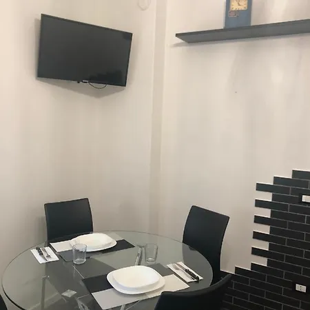Apartment Blaxej, Nel Cuore Di Verona, Moderno Ed Elegante, 4 Posti Letto, Wi-fi, Self Check In