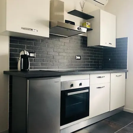 Blaxej, Nel Cuore Di Verona, Moderno Ed Elegante, 4 Posti Letto, Wi-fi, Self Check In *