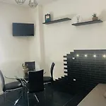 Blaxej, Nel Cuore Di Verona, Moderno Ed Elegante, 4 Posti Letto, Wi-fi, Self Check In Apartamento *