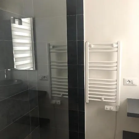 דירה Blaxej, Nel Cuore Di Verona, Moderno Ed Elegante, 4 Posti Letto, Wi-fi, Self Check In ורונה