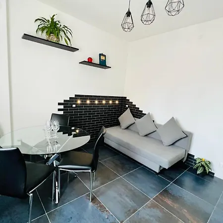 Blaxej, Nel Cuore Di Verona, Moderno Ed Elegante, 4 Posti Letto, Wi-fi, Self Check In * 베로나