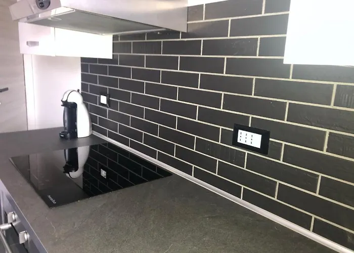 Blaxej, Nel Cuore Di Verona, Moderno Ed Elegante, 4 Posti Letto, Wi-fi, Self Check In *