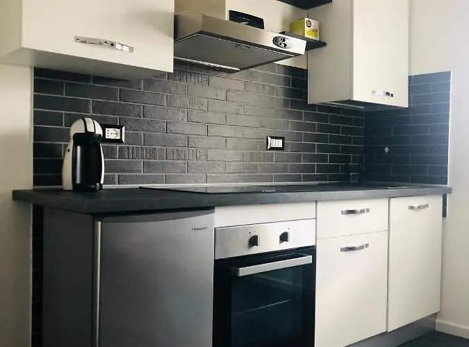 Blaxej, Nel Cuore Di Verona, Moderno Ed Elegante, 4 Posti Letto, Wi-fi, Self Check In *