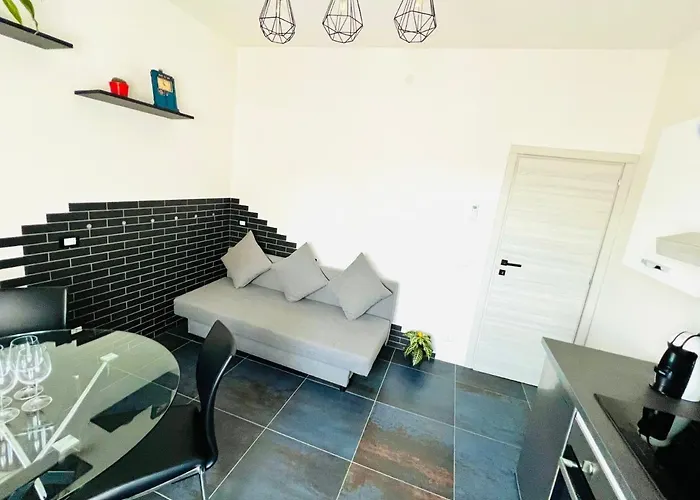 Blaxej, Nel Cuore Di Verona, Moderno Ed Elegante, 4 Posti Letto, Wi-fi, Self Check In 아파트 *